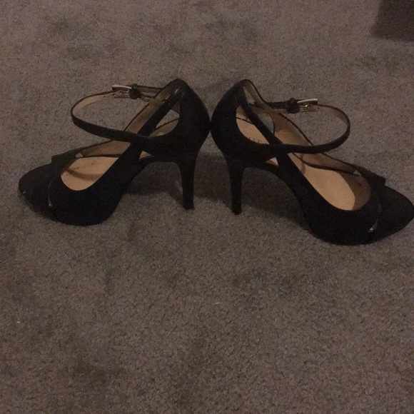 Guess Peep Toe Heels - Picture 5 of 7